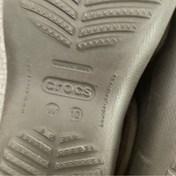 Crocs Womens Brown Slip On Shoes Size 10 - Picture 3 of 5